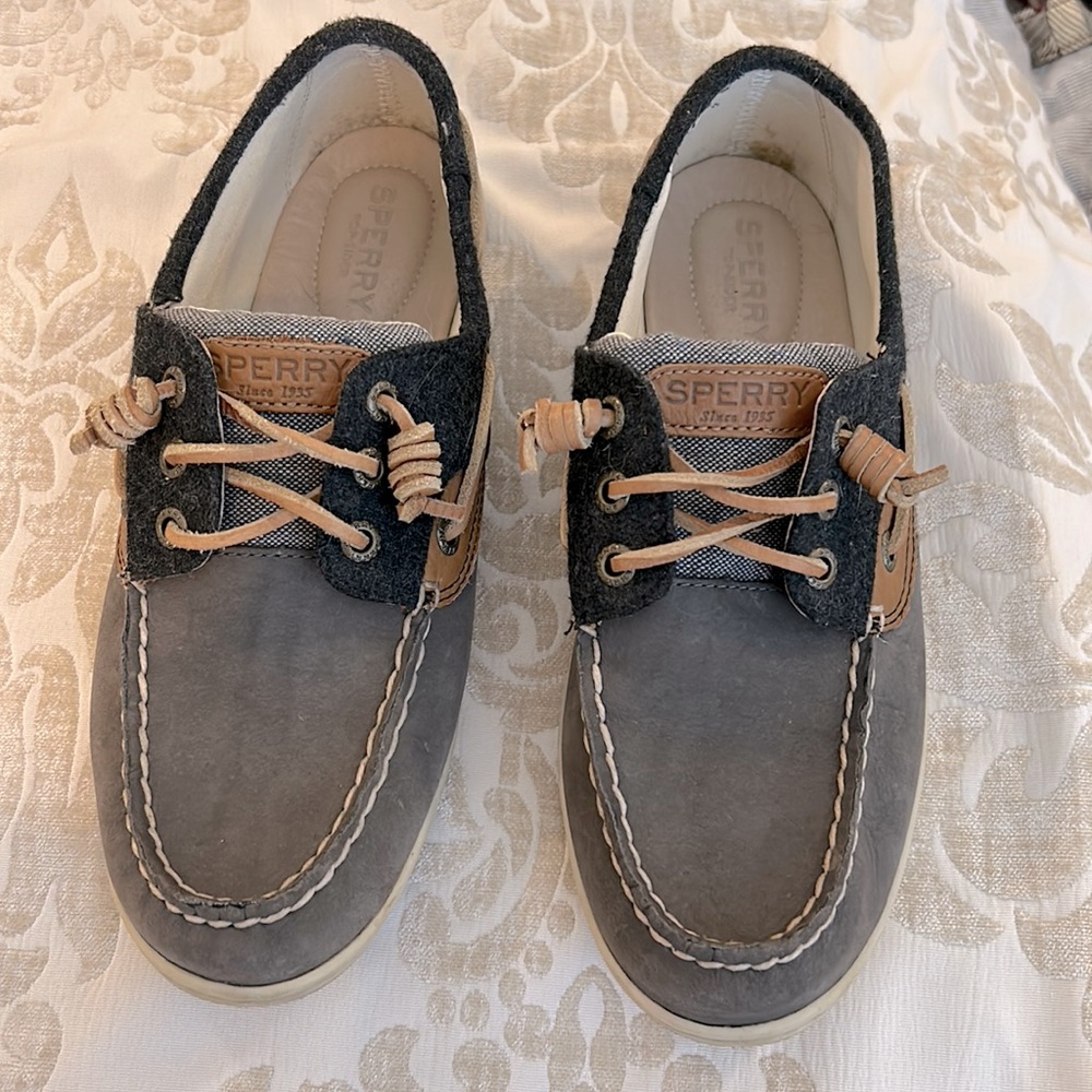 Sperry Top Sider Women’s boat shoe size 7.5
